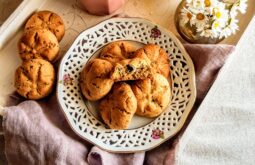cookieς με ταχίνι και κομματάκια σοκολάτας