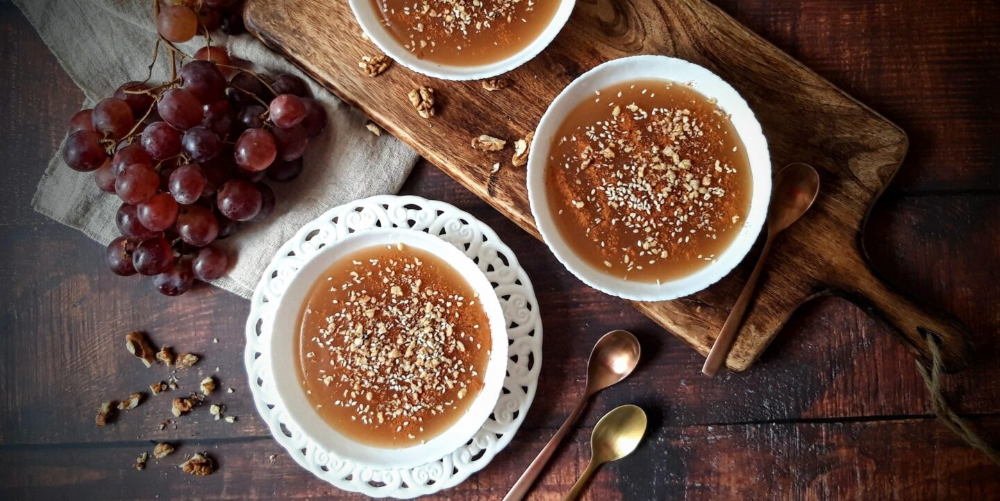 Μουσταλευριά με νισεστέ