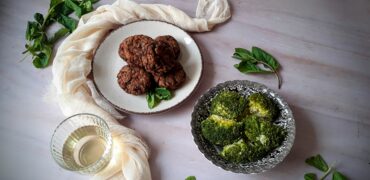 Ζακυνθινές πολπέτες με κιμά και μπροκολίνες