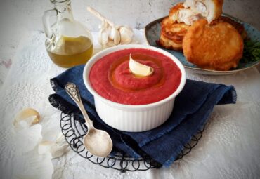 Σκορδαλιά με παντζάρια