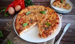 Πιπερόπιτα με κρόσια από φύλλο κρούστας