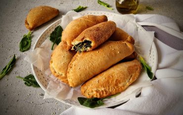 Cartocciate με σπανάκι και τυριά