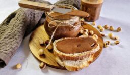 Σπιτική πραλίνα φουντουκιού