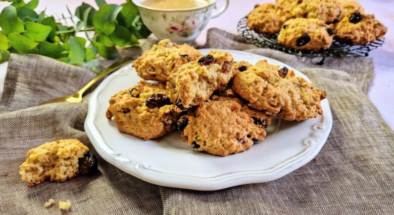 Cookieς με σταφίδες και καρύδια