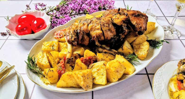 Κατσικάκι στη γάστρα με εσπεριδοειδή