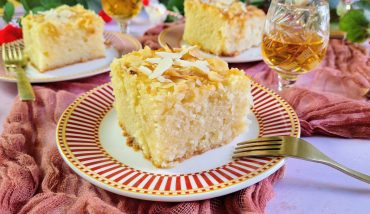 Αμυγδαλόπιτα σιροπιαστή