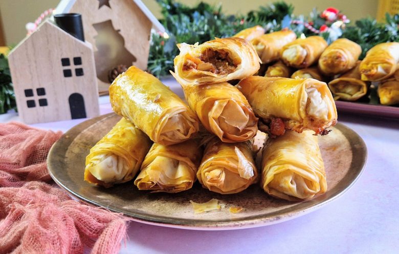 Μπουρεκάκια με κιμά 12 Μπουρεκάκια με κιμά