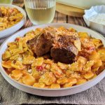 Μοσχάρι γιουβέτσι με χυλοπίτες