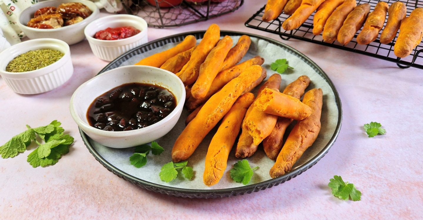 Κριτσίνια με ντομάτα