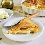 Τυρόπιτα με μπεσαμέλ φέτας