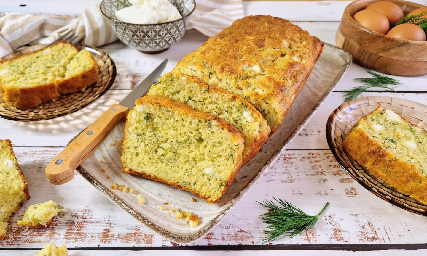 Αλμυρό κέικ με φέτα, γραβιέρα και άνηθο